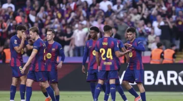 لابورتا يحدد اسم لاعب في برشلونة يجسد إرث يوهان كرويف الكروي داخل الملعب